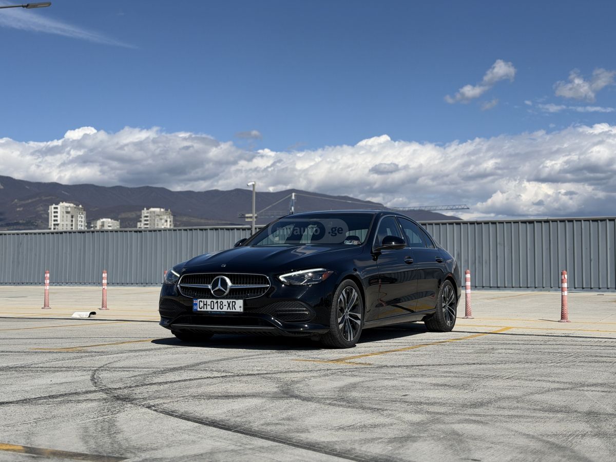 Mercedes-Benz C 300 - фото 1