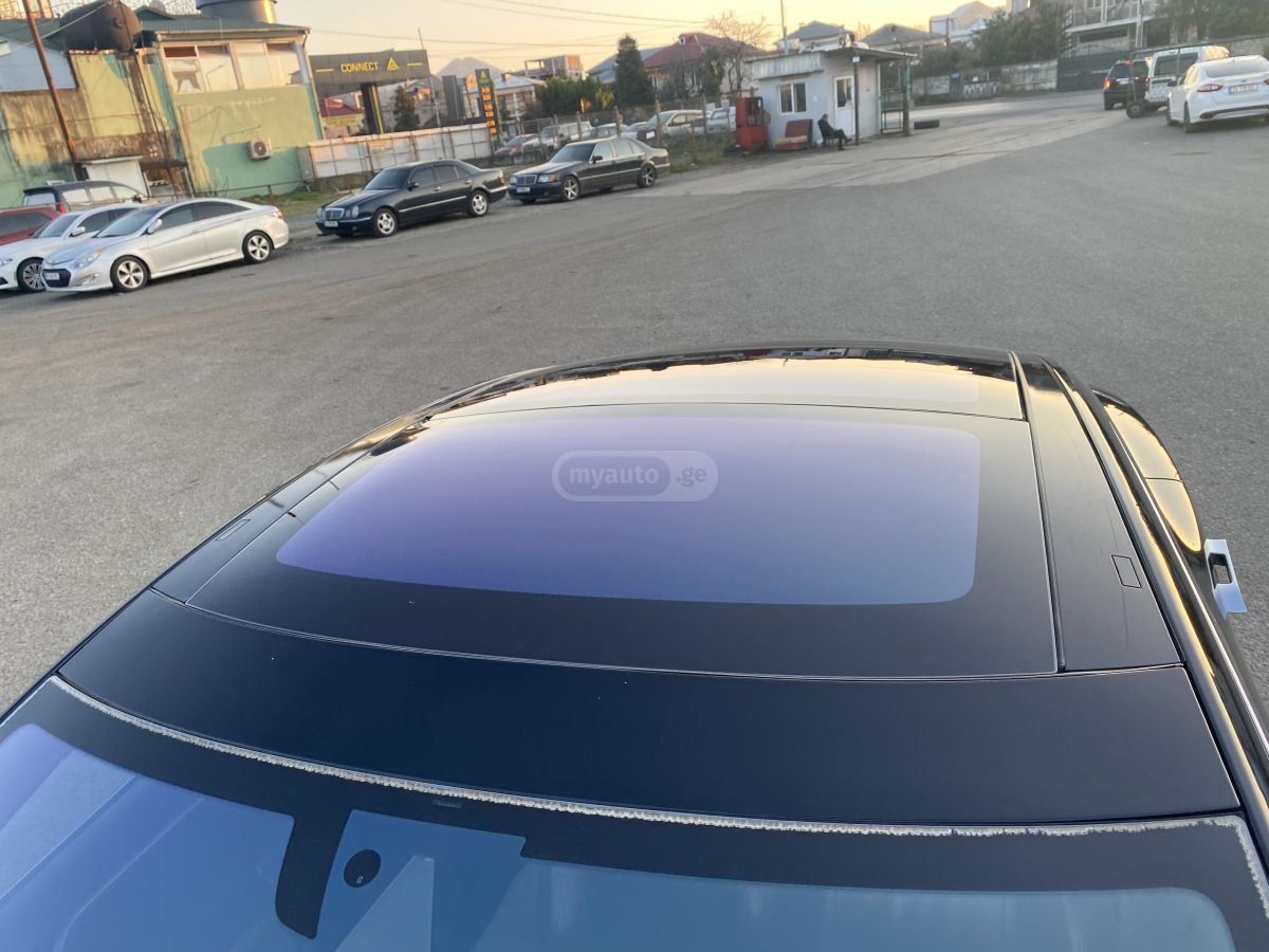 Tesla Model S - фото 7