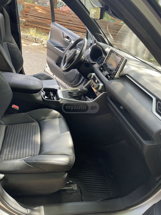 Toyota Xse hybrid 4x4 — миниатюра 11