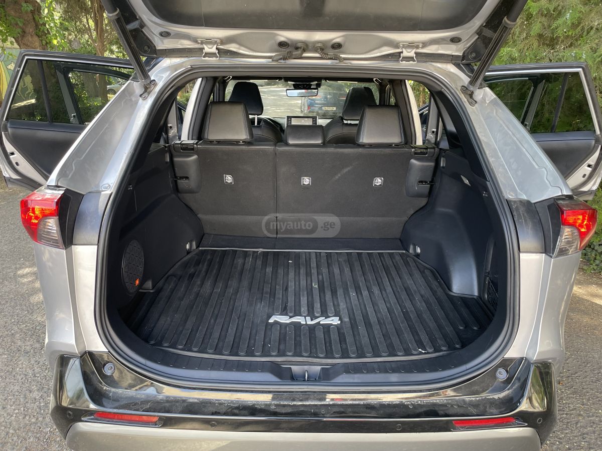 Toyota Xse hybrid 4x4 — миниатюра 15