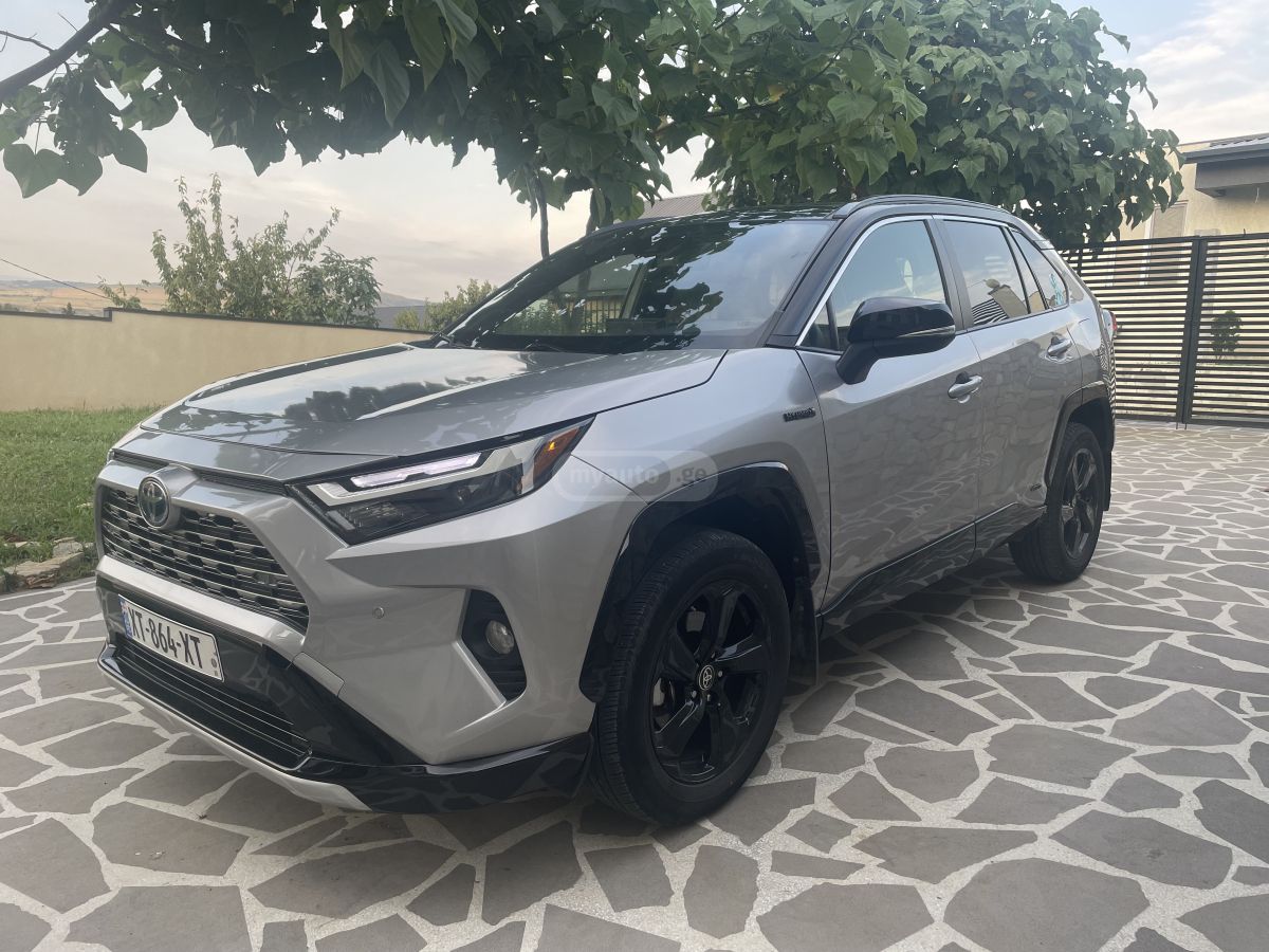 Toyota Xse hybrid 4x4 — миниатюра 6