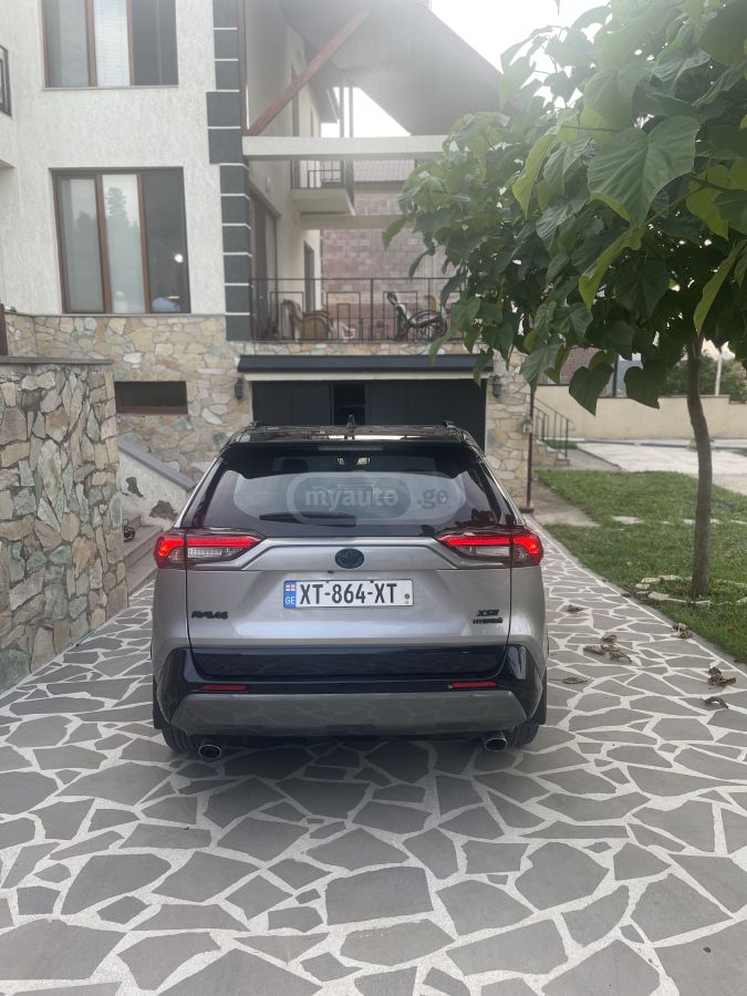 Toyota Xse hybrid 4x4 — миниатюра 7