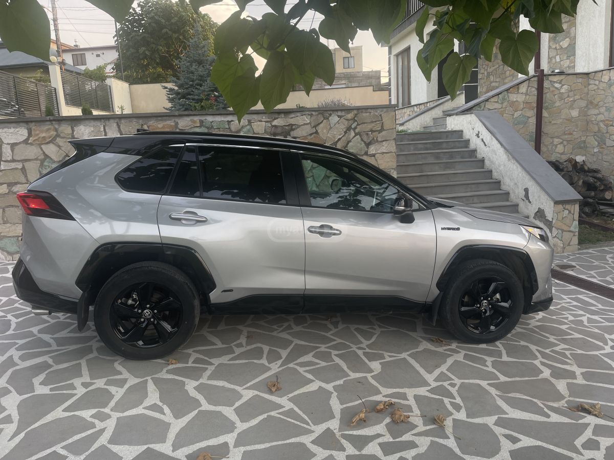 Toyota Xse hybrid 4x4 — миниатюра 8