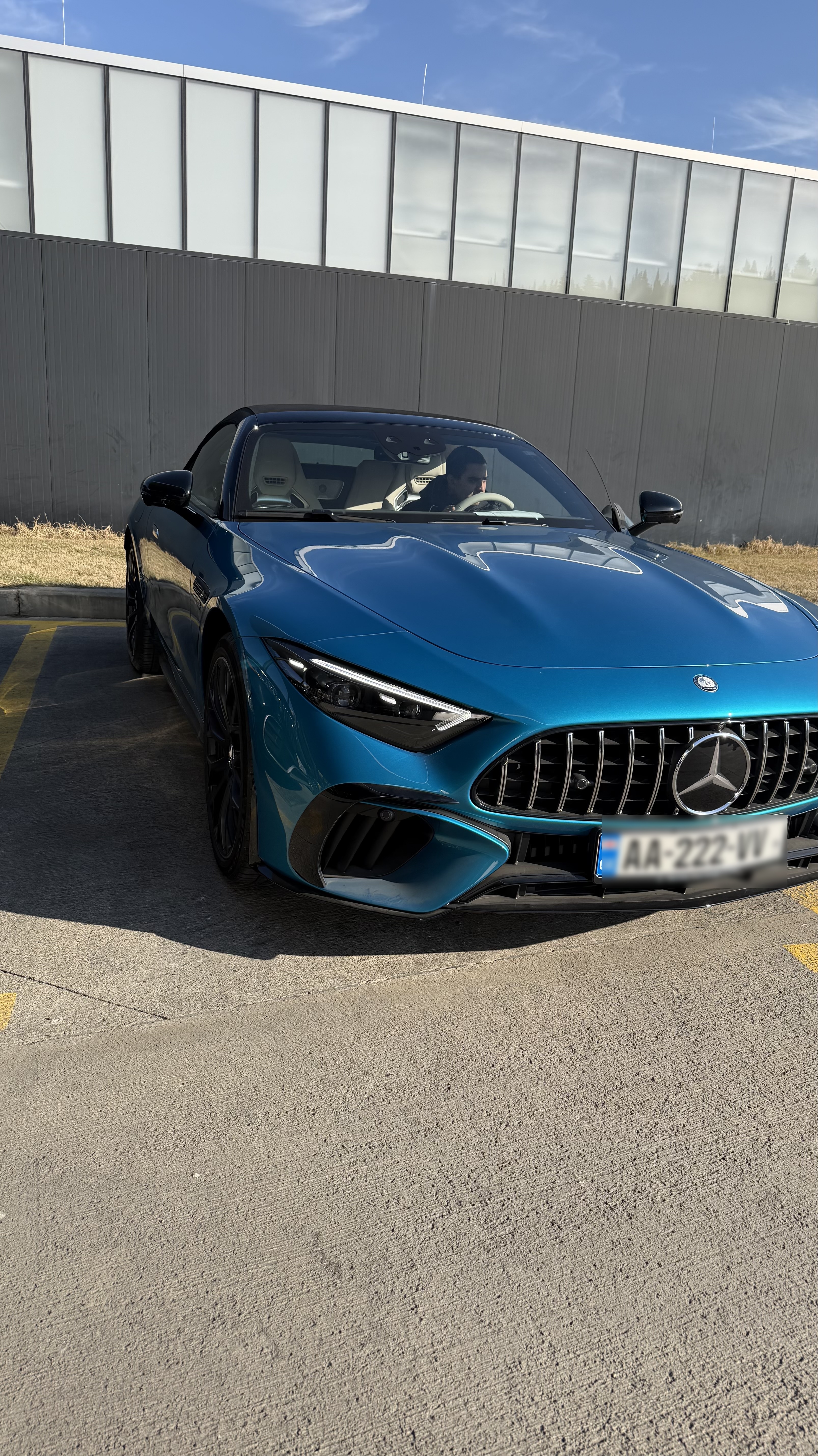 Mercedes-Benz SL 63 - фото 1