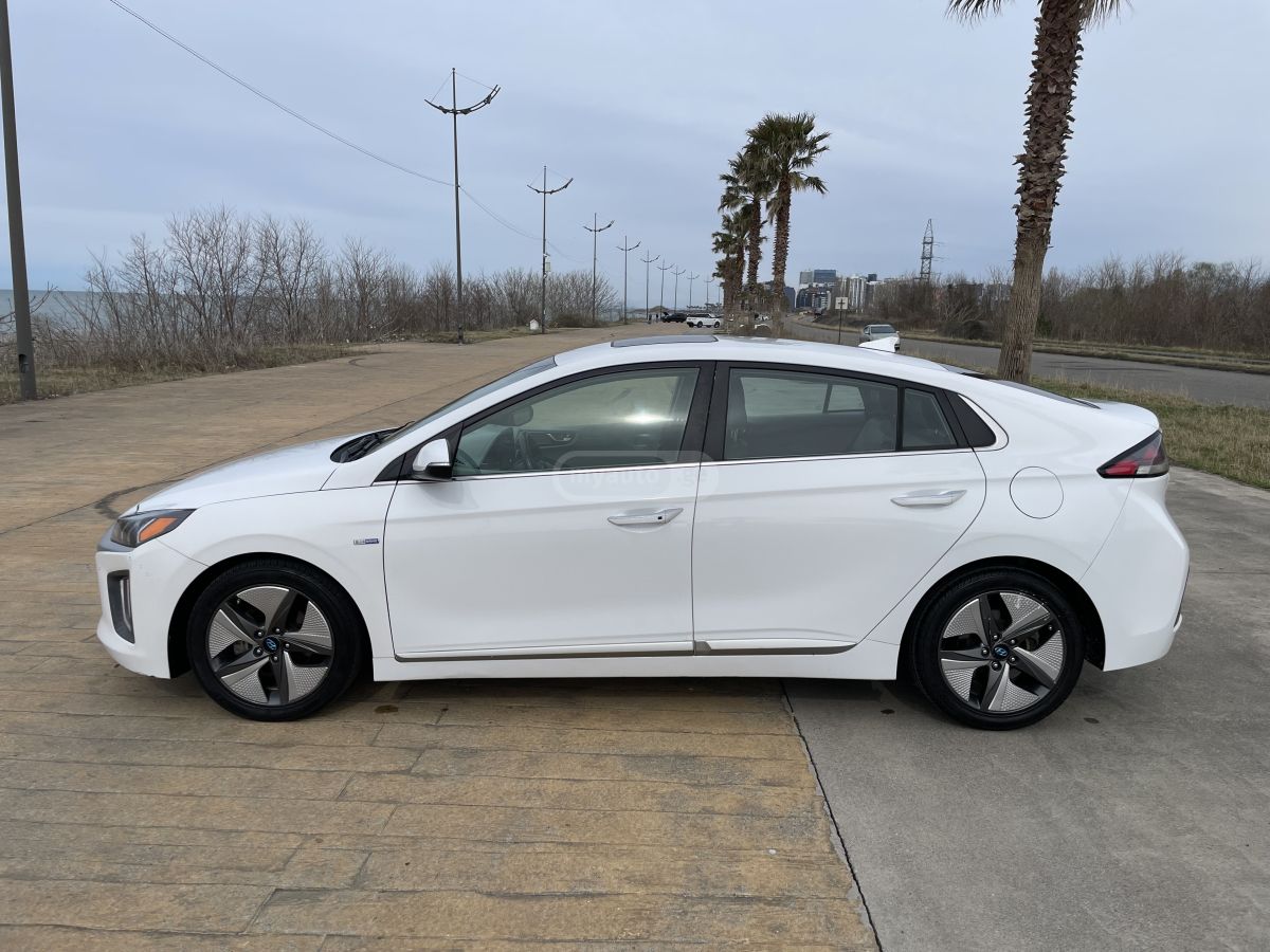 Hyundai Ioniq - фото 2