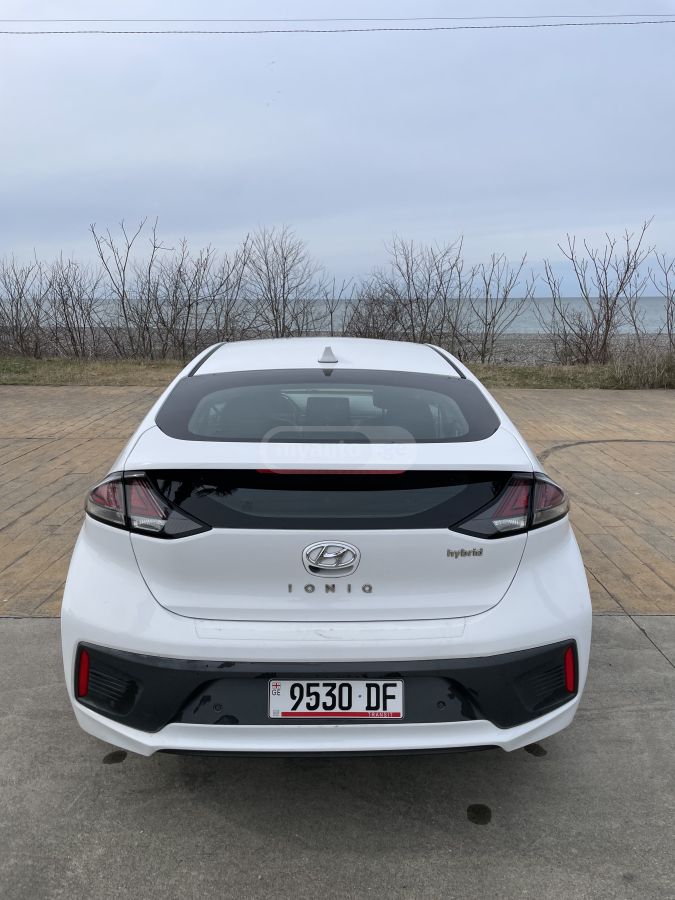 Hyundai Ioniq - фото 6