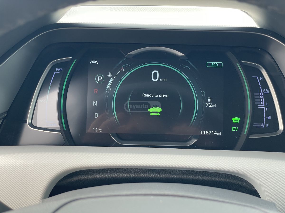 Hyundai Ioniq - фото 8