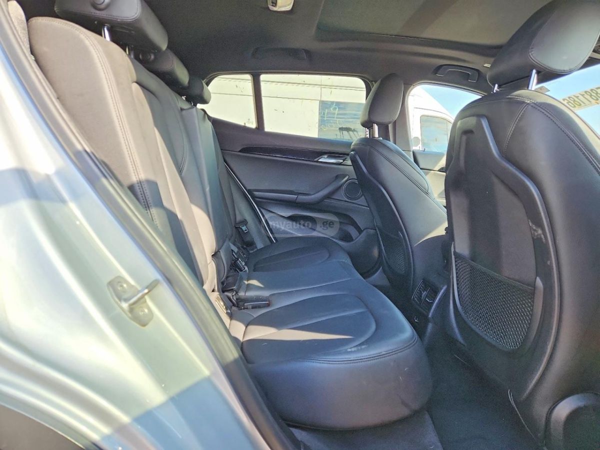 BMW X2 - фото 11