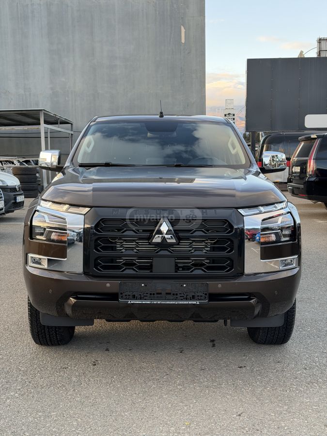 Mitsubishi L 200 - фото 1