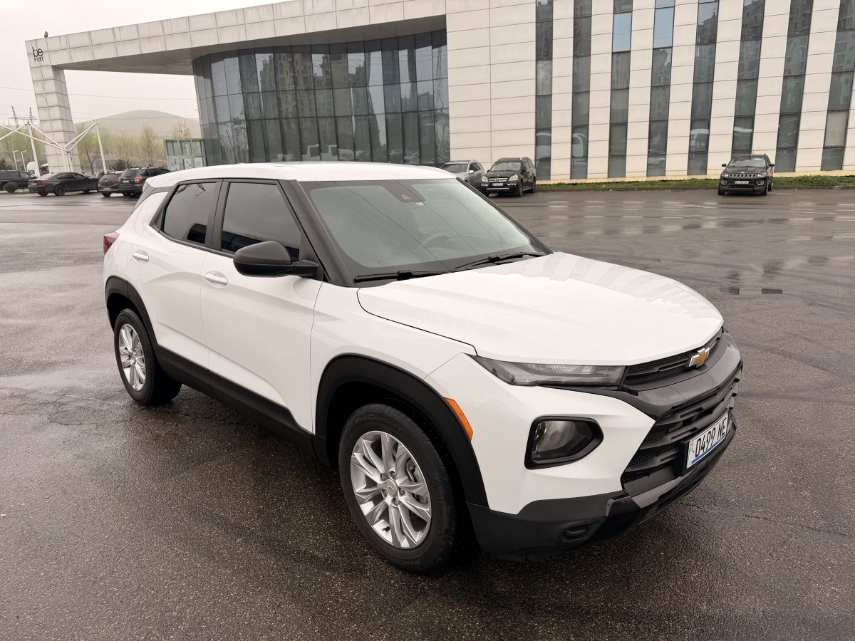 Chevrolet Trailblazer - фото 1