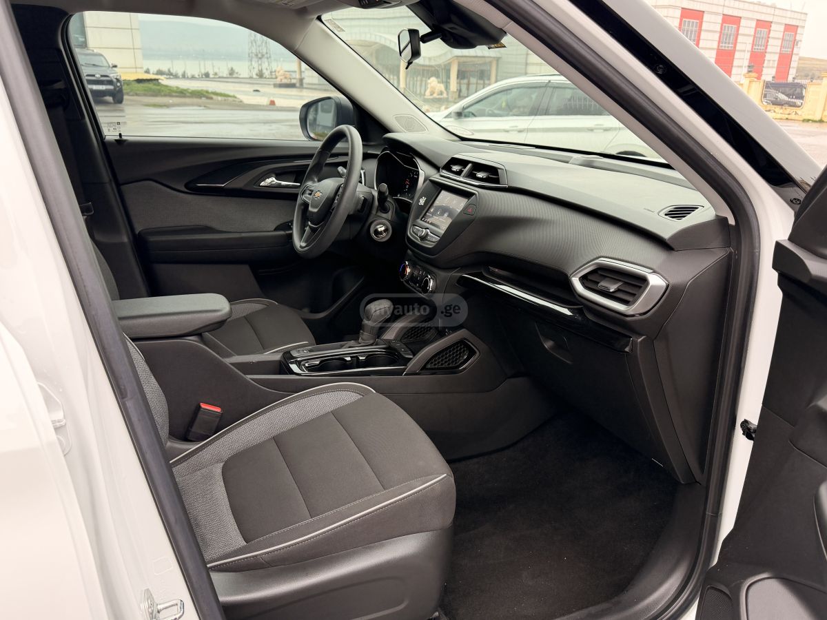 Chevrolet Trailblazer - фото 8