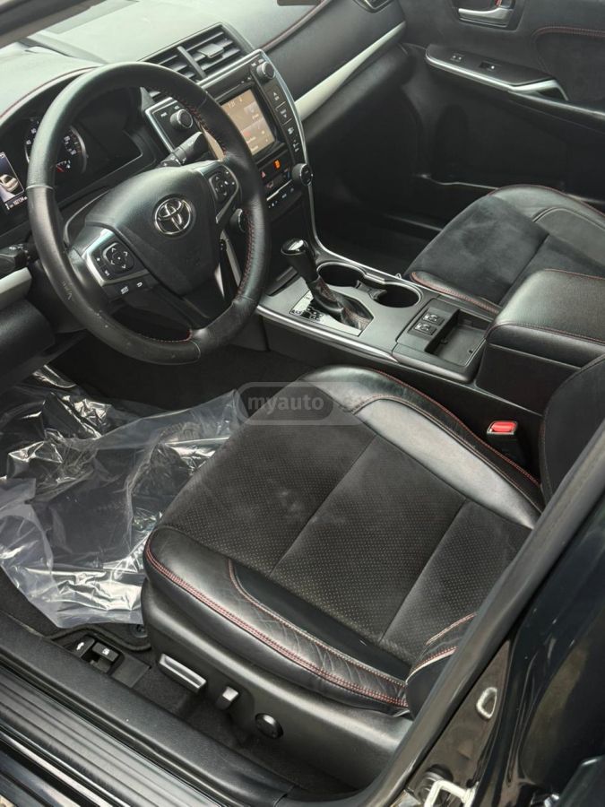 Toyota Camry - фото 6