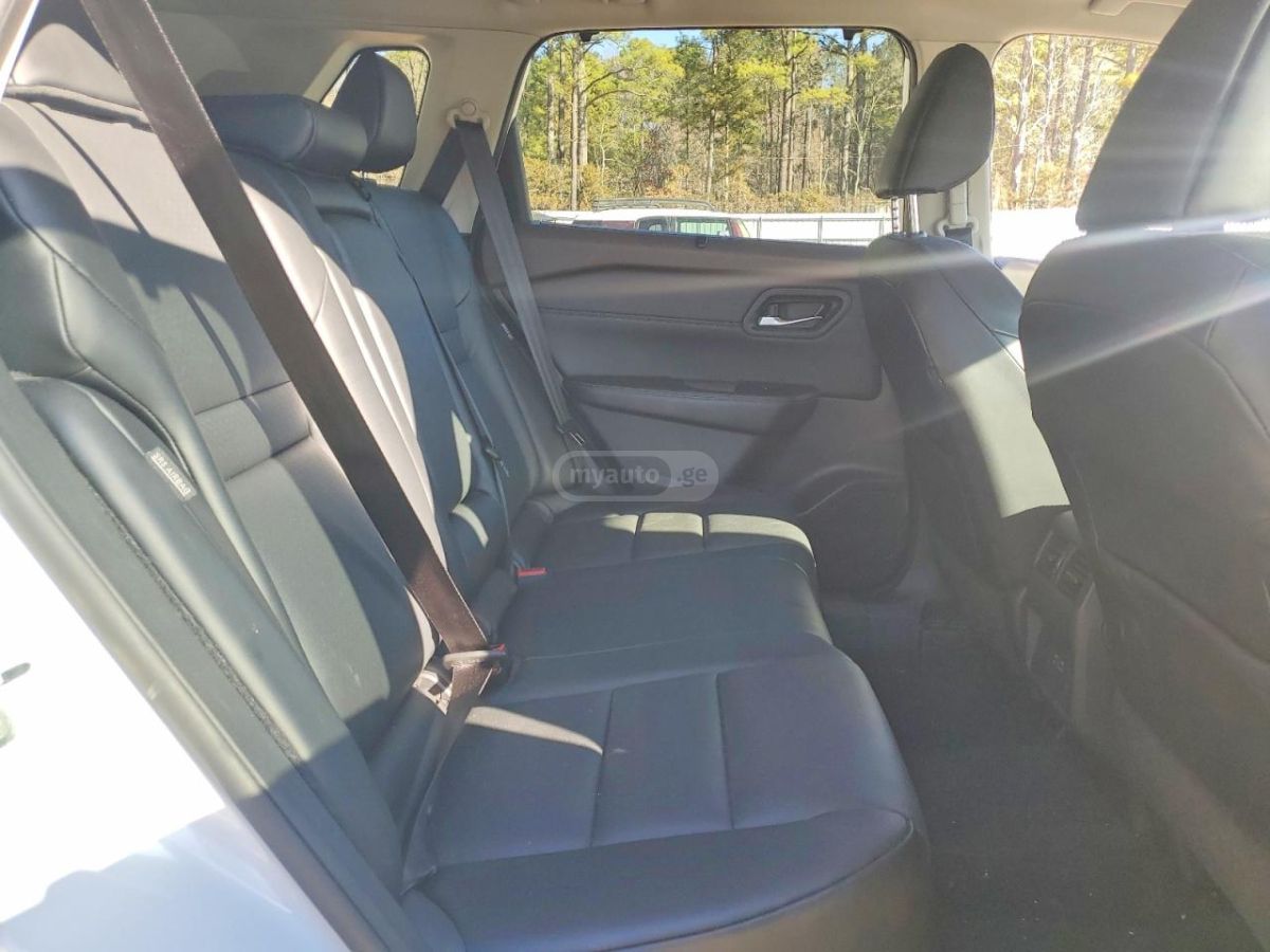 Nissan Rogue - фото 11