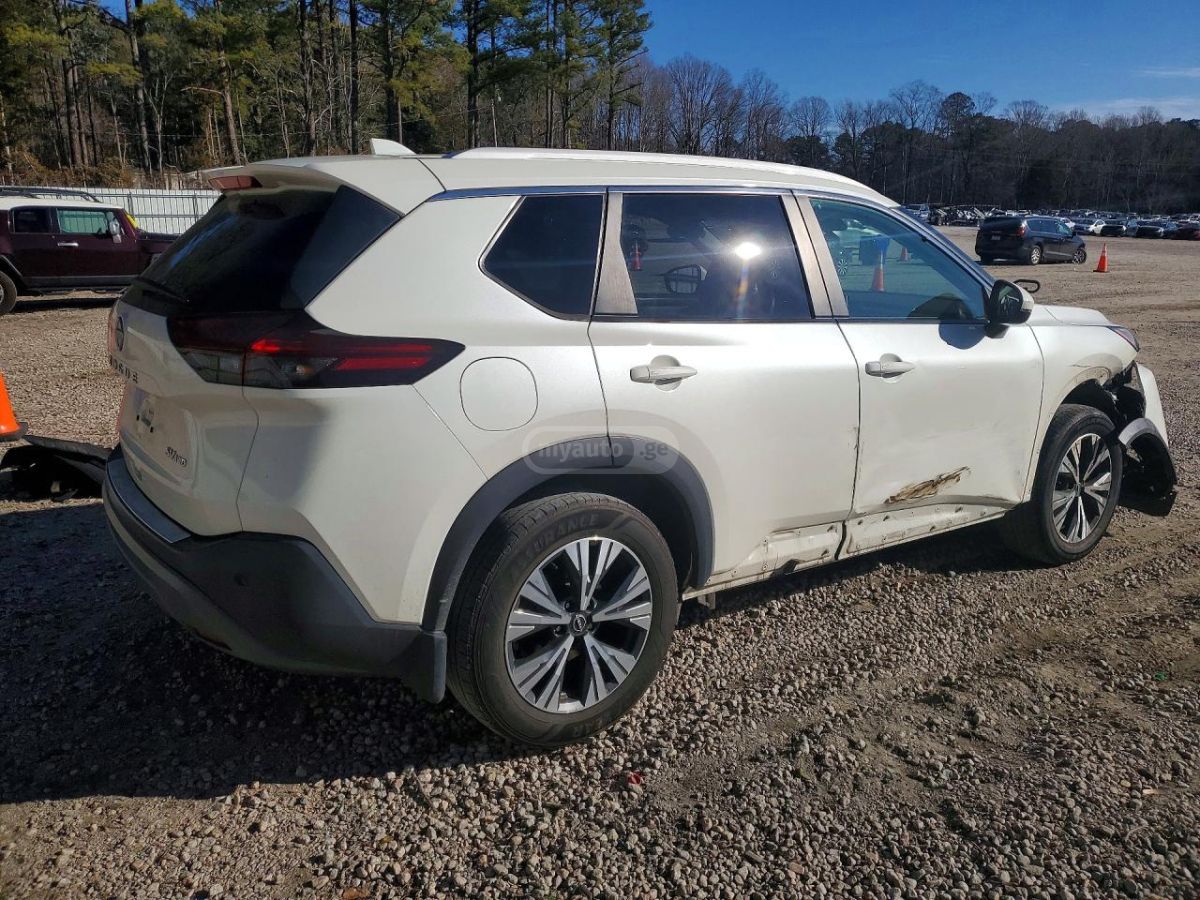 Nissan Rogue - фото 3