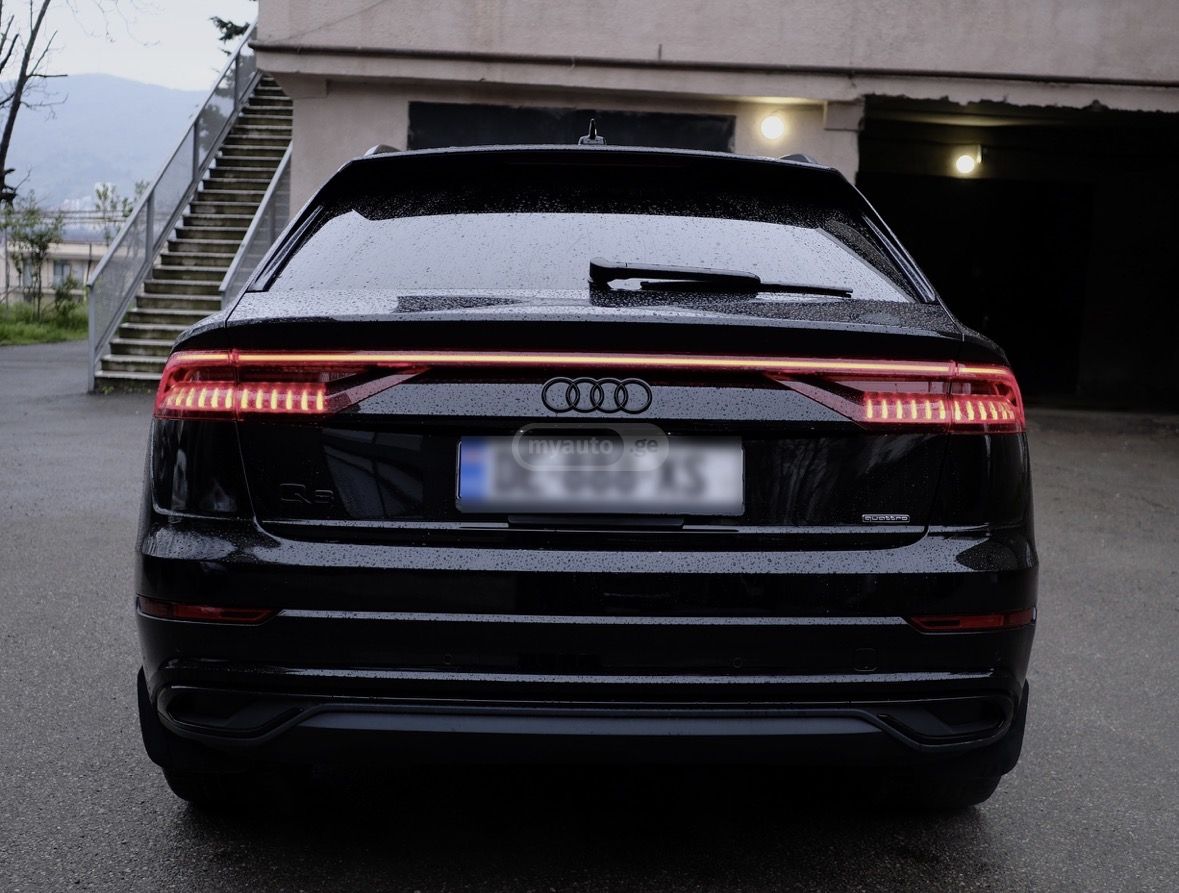 Audi Q8 - фото 2