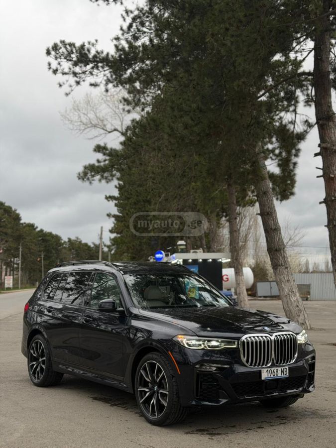 BMW X7 - фото 4