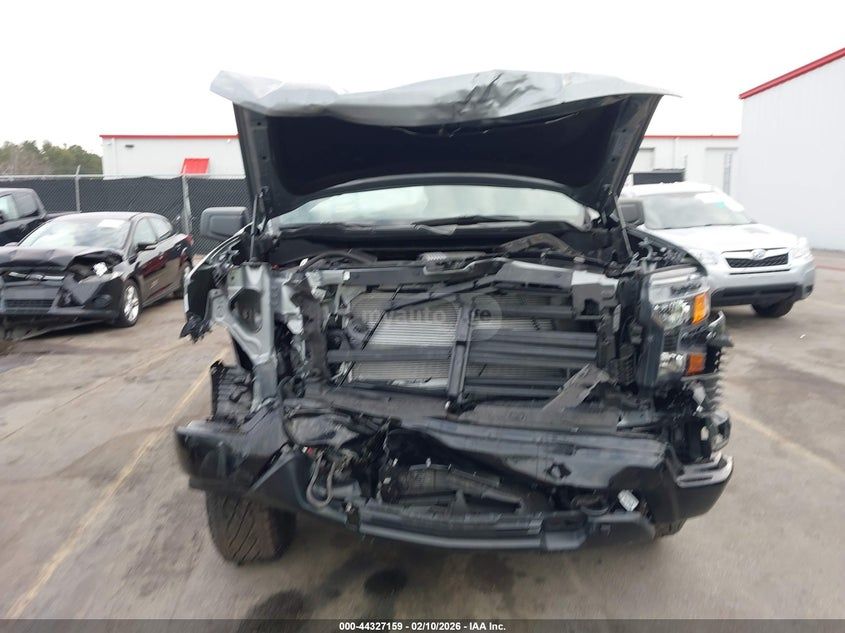 Chevrolet Silverado 2026 — миниатюра 11