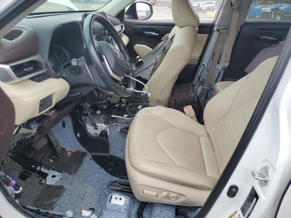 Toyota Highlander - фото 7