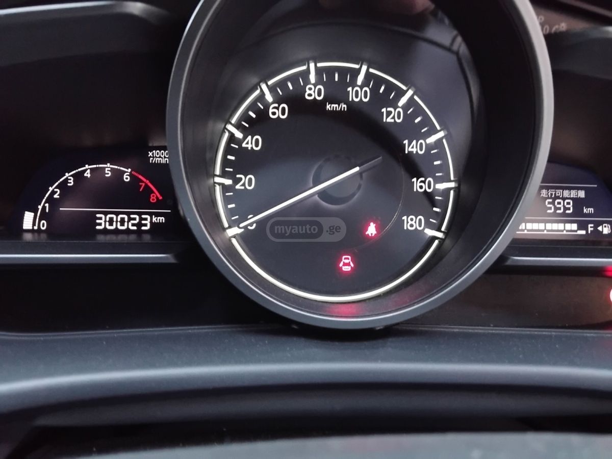 Mazda Axela - фото 10