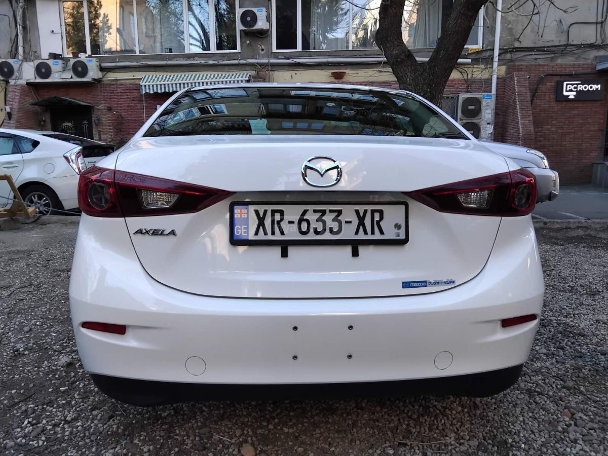 Mazda Axela - фото 3
