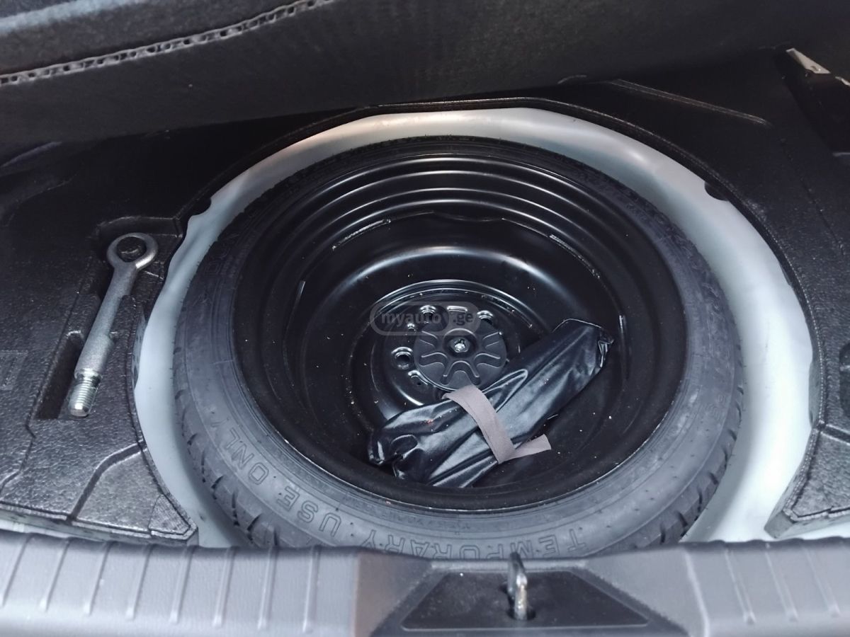 Mazda Axela - фото 9