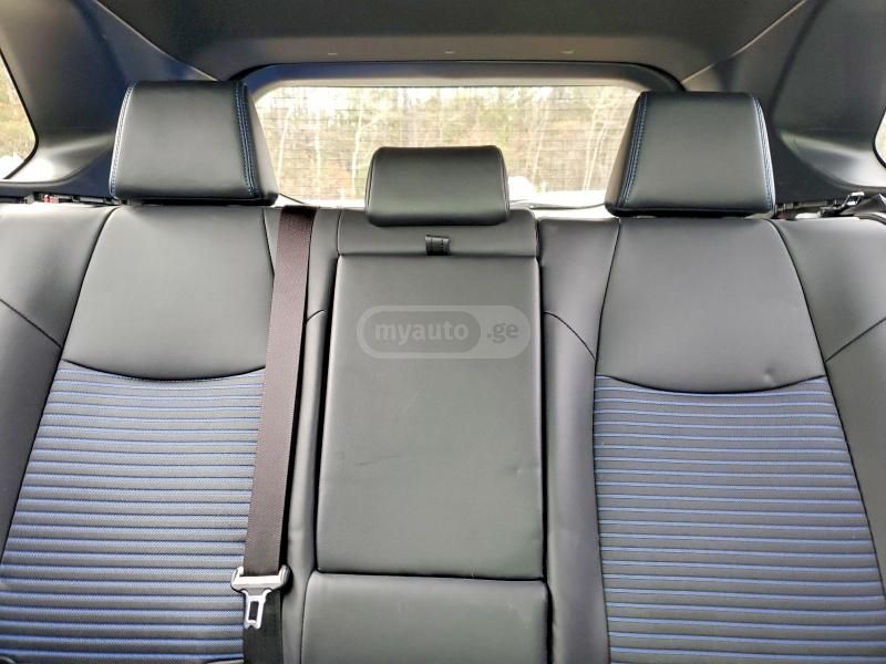 Toyota RAV 4 - фото 10