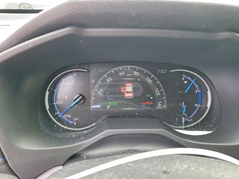 Toyota RAV 4 - фото 9