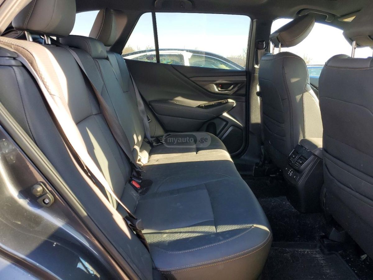 Subaru Outback - фото 11