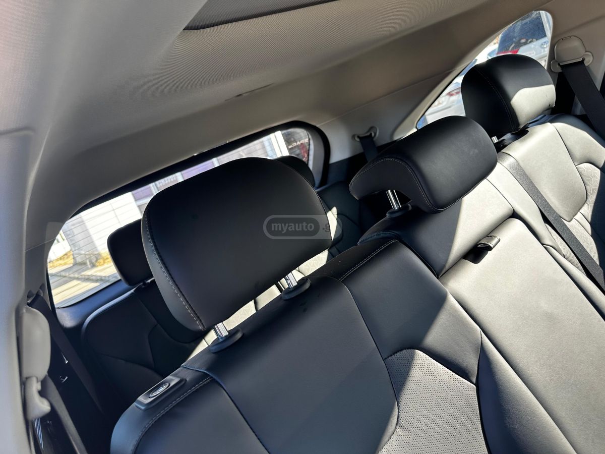 Kia Sorento - фото 8