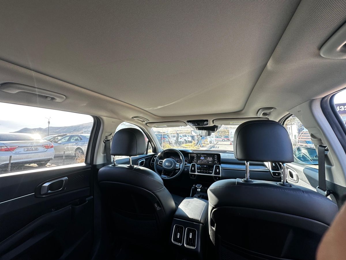 Kia Sorento - фото 9