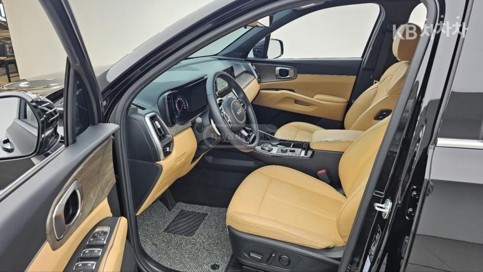 Kia Sorento - фото 7