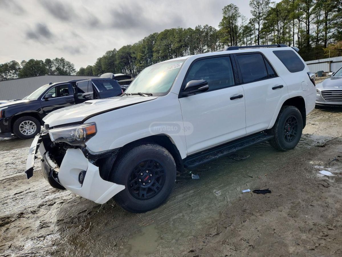 Toyota 4 Runner - фото 1