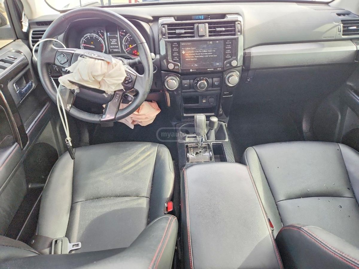 Toyota 4 Runner - фото 8