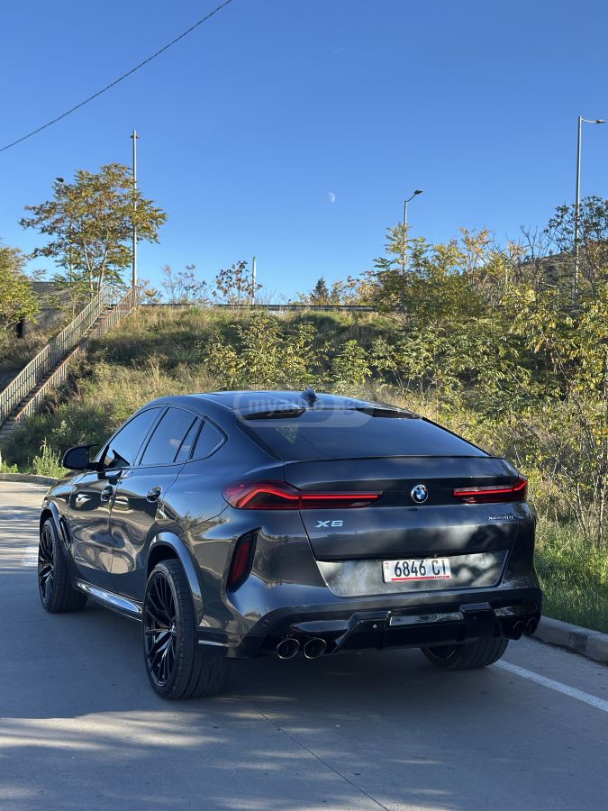 BMW xDrive40i 4dr All-Wheel Drive — миниатюра 3