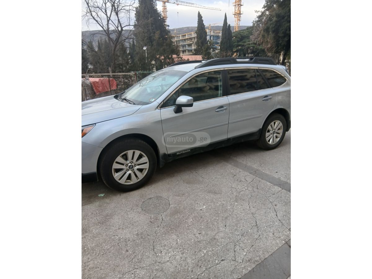 Subaru Outback - фото 2