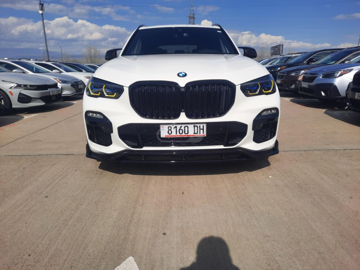 BMW X5 - фото 1