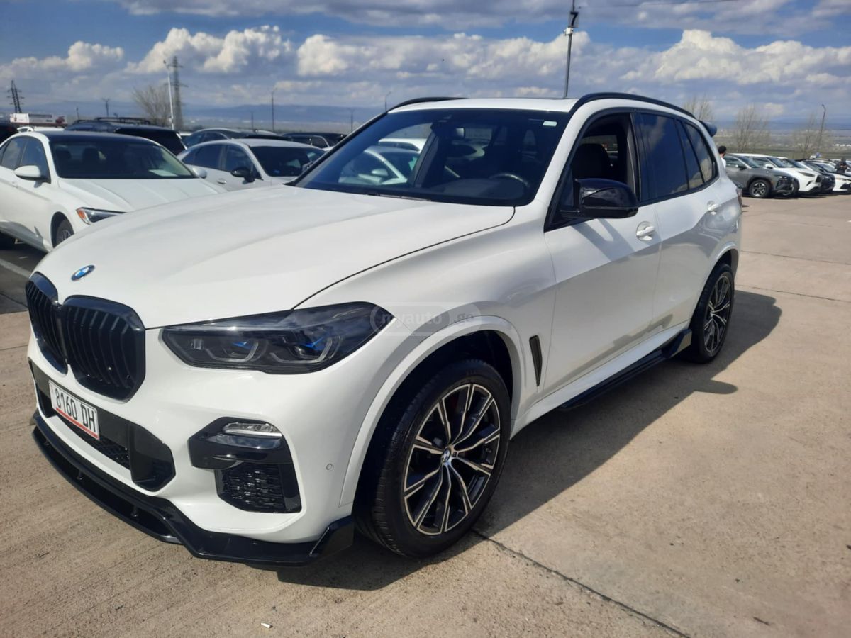 BMW X5 - фото 2