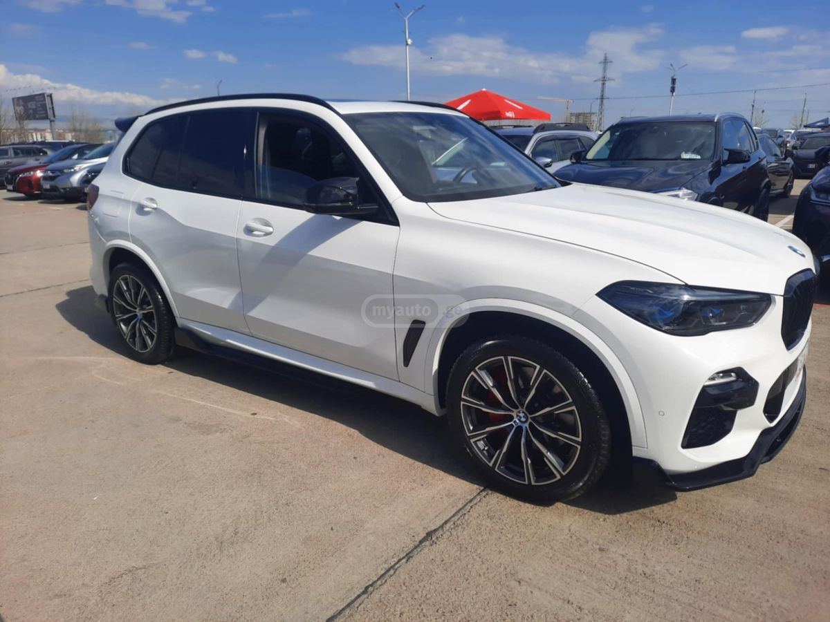BMW X5 - фото 3