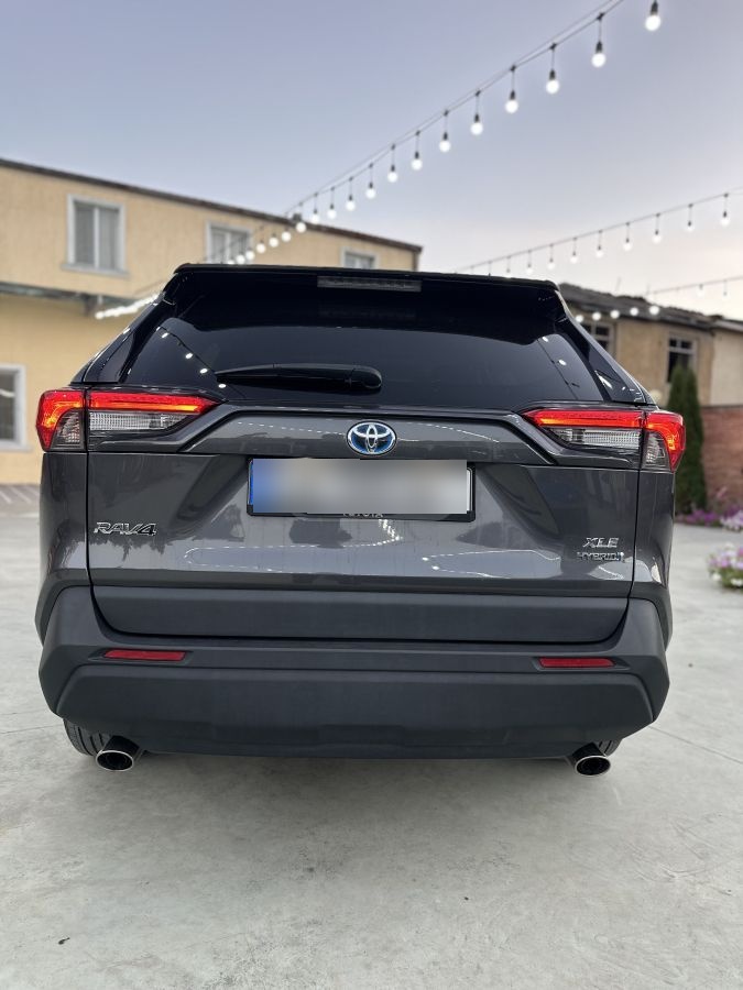 Toyota XLE Premium 4dr All-Wheel Driv — миниатюра 5