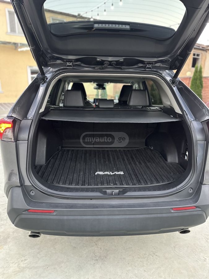 Toyota XLE Premium 4dr All-Wheel Driv — миниатюра 6