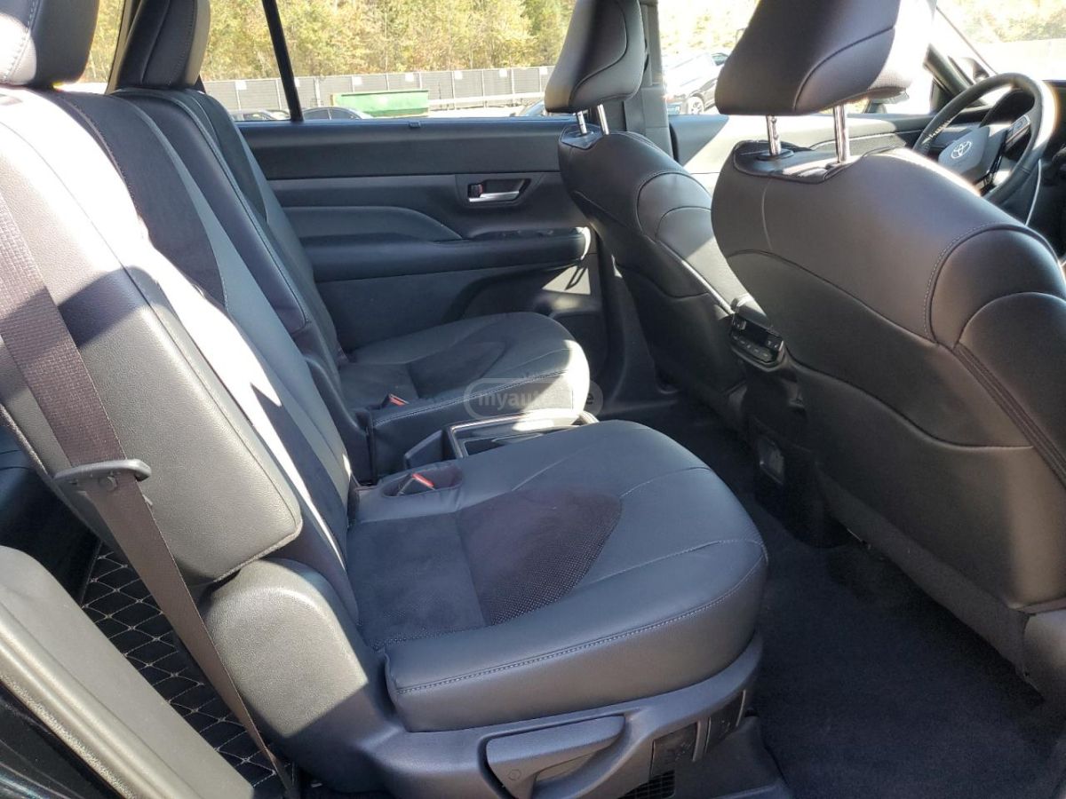 Toyota LIMITED — миниатюра 7