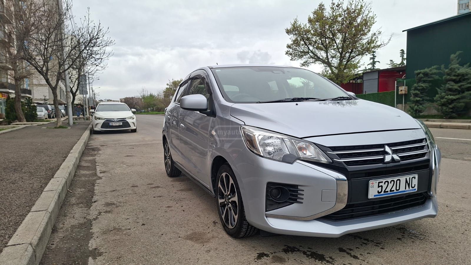 Mitsubishi Mirage - фото 2