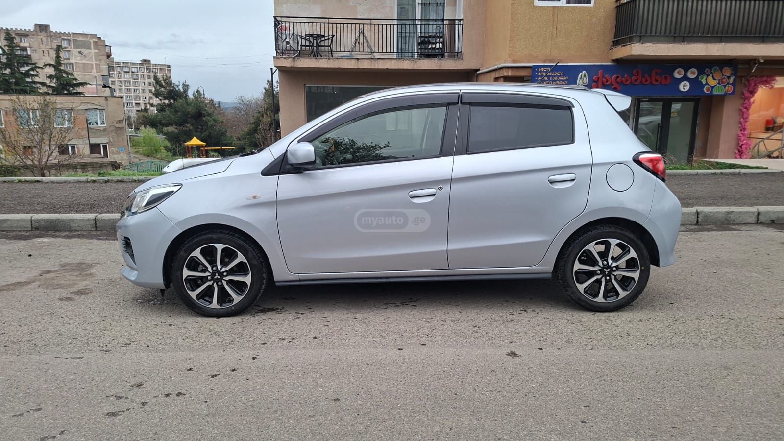 Mitsubishi Mirage - фото 4