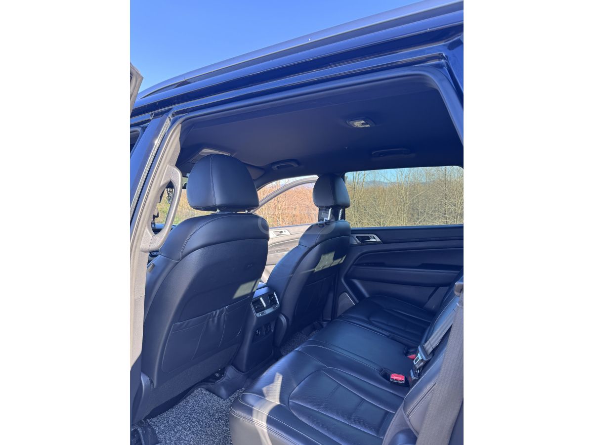 Ssangyong Rexton - фото 2