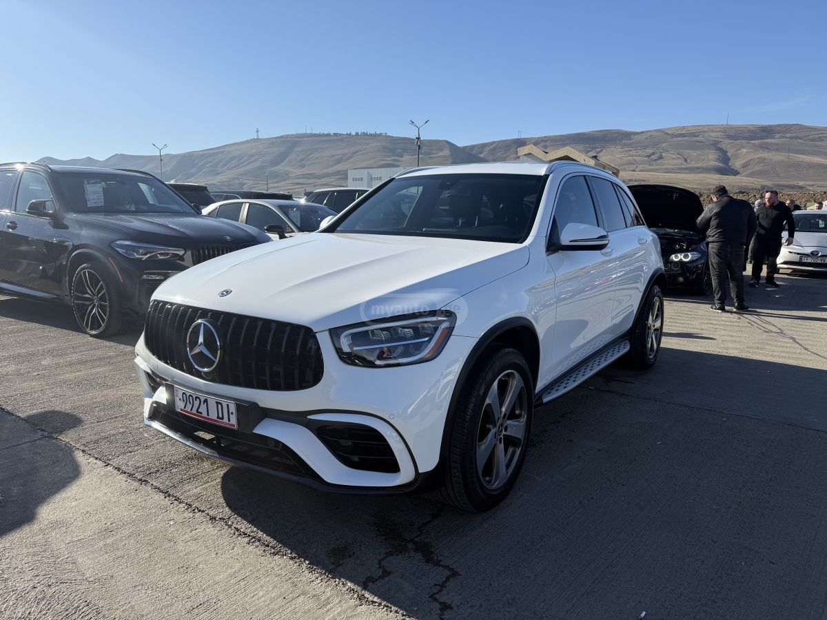 Mercedes-Benz Base GLC 300 4dr 4x2 Automatic — миниатюра 2