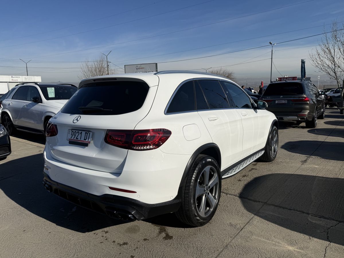 Mercedes-Benz Base GLC 300 4dr 4x2 Automatic — миниатюра 4