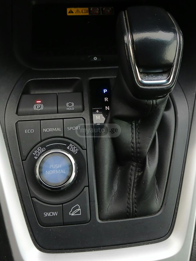 Toyota RAV 4 - фото 12