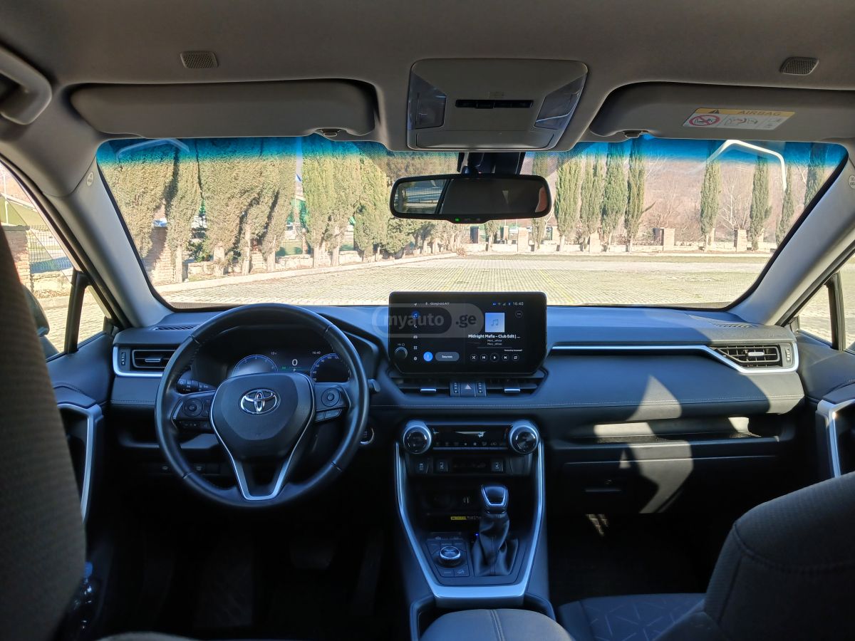 Toyota RAV 4 - фото 7