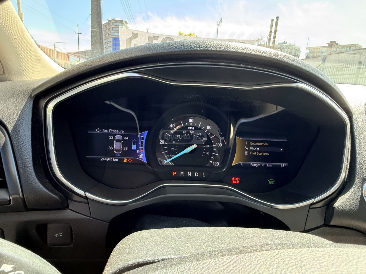 Ford Fusion - фото 3