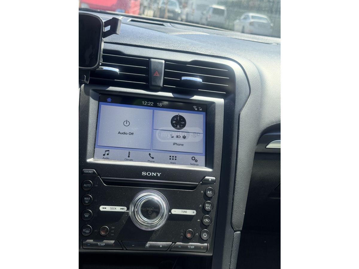 Ford Fusion - фото 8